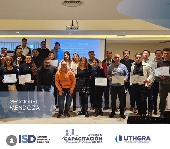 Curso de Oratoria, Liderazgo y Resolución de conflictos del Instituto Superior de Dirigentes